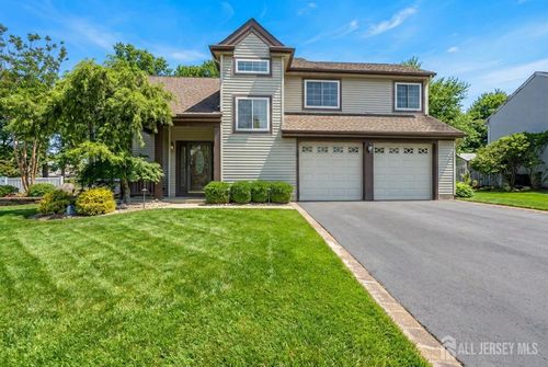 19 Cherrywood Dr, Piscataway, NJ, 08854-6530 | Card Image