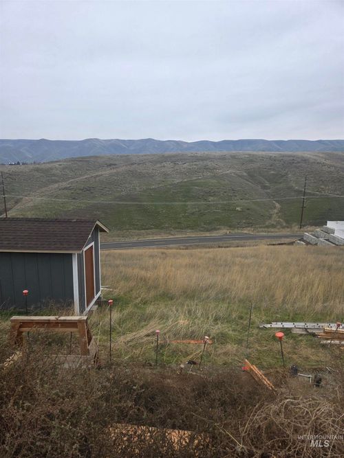 2217 Deer Pointe Dr, Clarkston, WA, 99403-5005 | Card Image