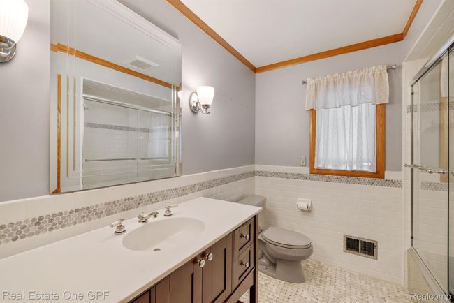 45484 Klingkammer St, House other with 3 bedrooms, 3 bathrooms and null parking in Utica MI | Image 36