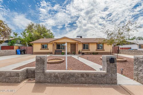 6821 W Campbell Ave, Phoenix, AZ, 85033-2610 | Card Image