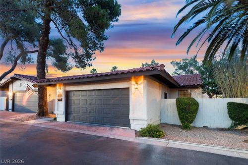 4214 Whippoorwill Cir, Las Vegas, NV, 89121-5217 | Card Image