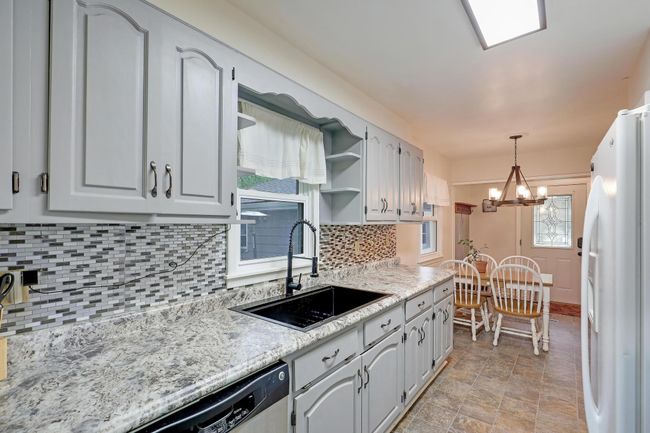 8710Photography-Web-Friendly-16725-Anna-Trail-Southeast-Prior-Lake-MN-55372-16.jpg | Image 7