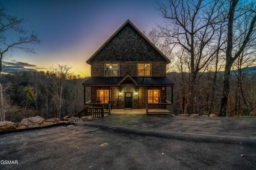 1656 Parkway Ter, Gatlinburg, TN, 37738 | Card Image