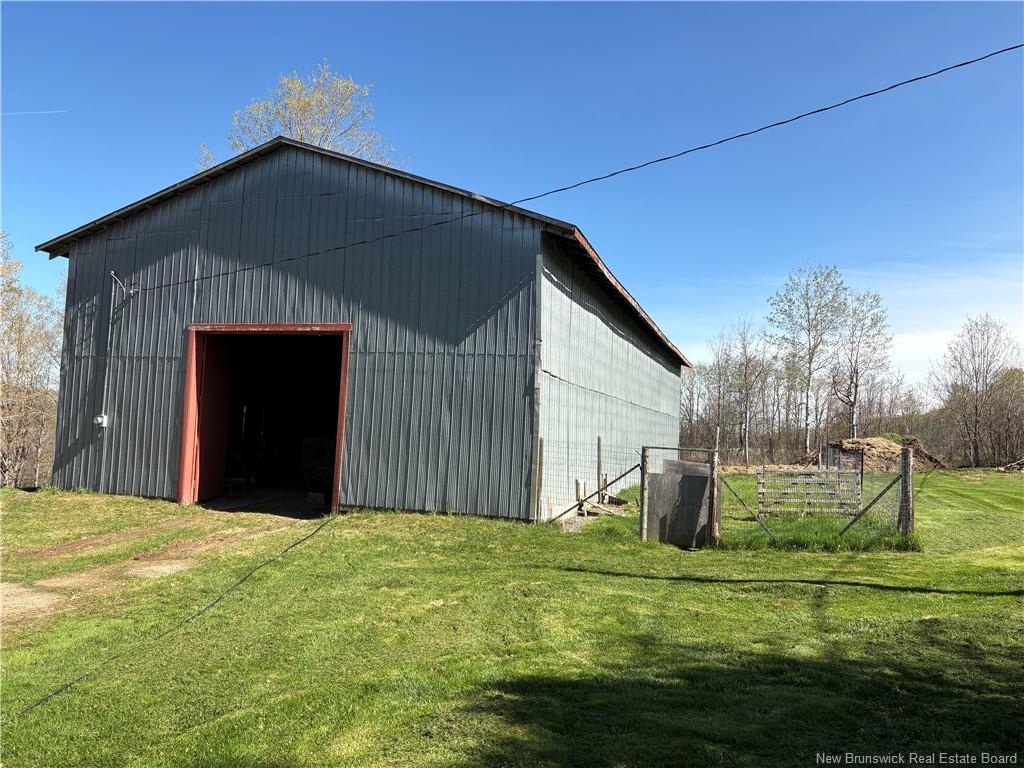 Farm in Burtts Corner 2