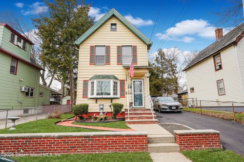 318 Nicholas Ave, Staten Island, NY, 10302-1637 | Card Image