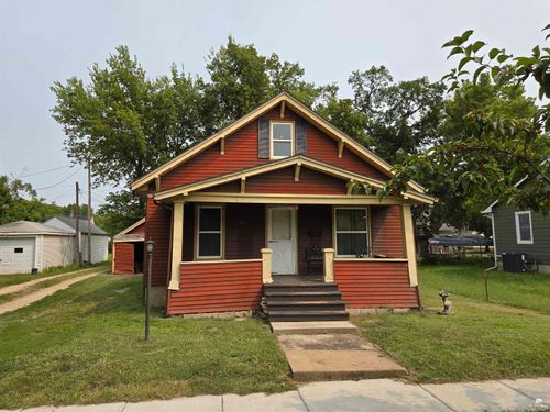 703 N Mulberry St, Abilene, KS, 67410-2351 | Card Image