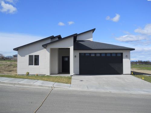 405 Hogan St, Sunnyside, WA, 98944-4202 | Card Image