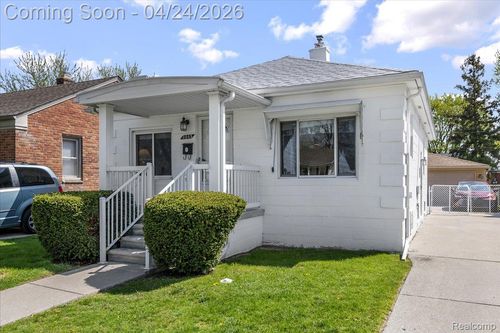 3045 Dudley St, Dearborn, MI, 48124-3635 | Card Image