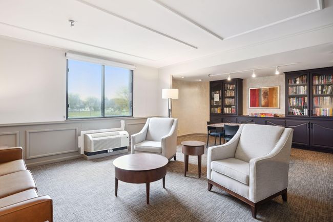 APT-405 - 1181 Edgcumbe Rd, Condo with 2 bedrooms, 1 bathrooms and null parking in Saint Paul MN | Image 34