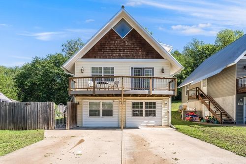 413 W Tahlequah St, Siloam Springs, AR, 72761-2639 | Card Image