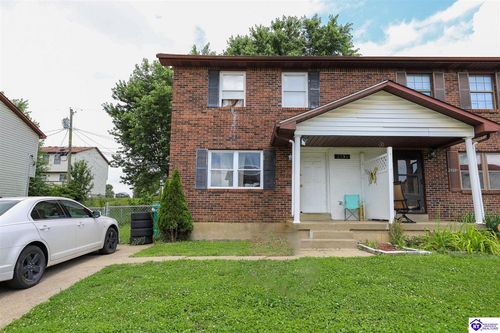 2735 Pioneer Ct, Radcliff, KY, 40160-9672 | Card Image