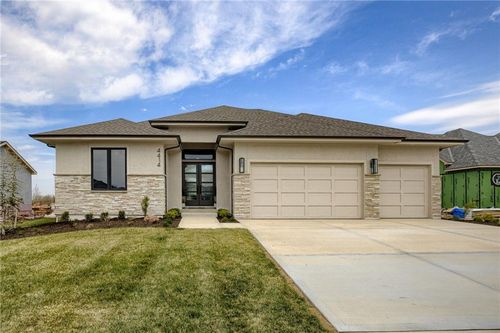 13626 Granada Dr, Leawood, KS, 66224-3021 | Card Image