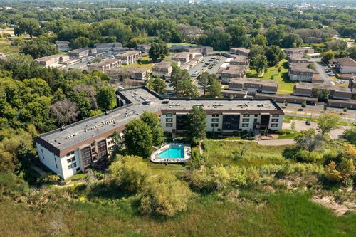 apt-219-4710 58th Ave N, Crystal, MN, 55429-2840 | Card Image