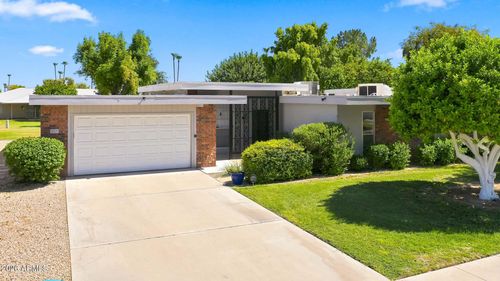 10333 W Highwood Ln, Sun City, AZ, 85373-1637 | Card Image