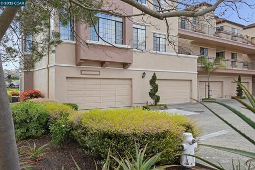 unit-12-30 Eagle Lake Pl, San Ramon, CA, 94582-4858 | Card Image