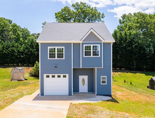 151 Stratford Pl, Madison Heights, VA, 24572-6265 | Card Image