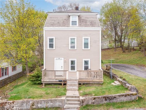 28 Youngs Ave, West Warwick, RI, 02893-4616 | Card Image