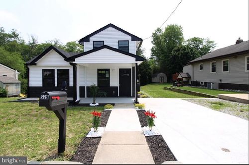 529 E Blenheim Ave, BLACKWOOD, NJ, 08012-3084 | Card Image