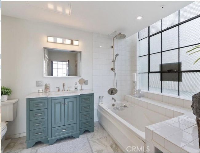 315 E 8th #401 Street, Condo with 2 bedrooms, 2 bathrooms and 2 parking in Los Angeles CA | Image 10