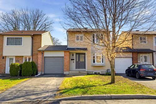 1095 Avignon Crt, Orleans, ON, K1C2M2 | Card Image