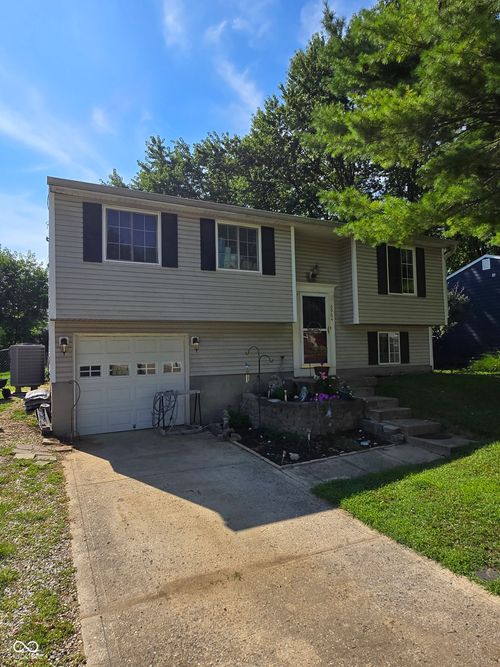 6904 Chauncey Dr, Indianapolis, IN, 46221-4813 | Card Image