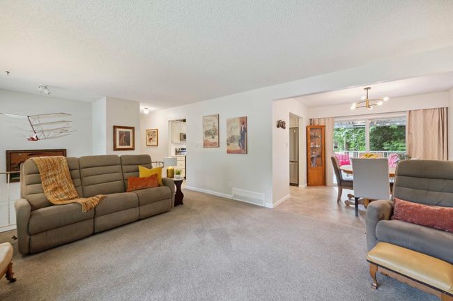 4037 196 A St, House other with 6 bedrooms, 3 bathrooms and 6 parking in Langley BC | Image 7