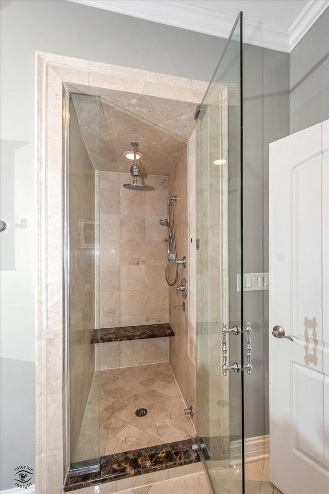 APT-3W - 913 W Belle Plaine Ave, Home with 2 bedrooms, 2 bathrooms and 1 parking in CHICAGO IL | Image 11