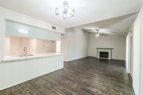 2302-14911 Wunderlich Dr, Houston, TX, 77069-2070 | Card Image