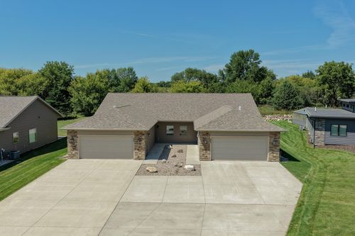 unit-b-3337 Prairie Meadow Dr, Milford, IA, 51351-4423 | Card Image