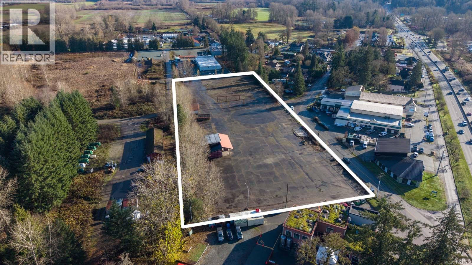 Land in Duncan