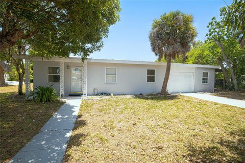 203 Waterway Cir Ne, PORT CHARLOTTE, FL, 33952-8241 | Card Image