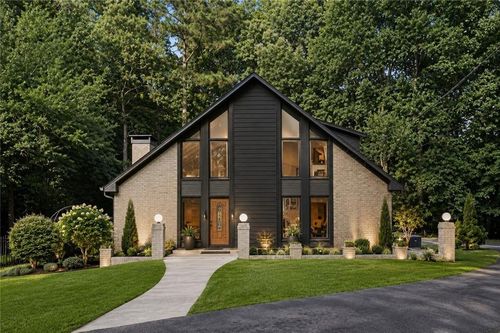 1605 Saint Tropez Way, Sandy Springs, GA, 30350-4316 | Card Image