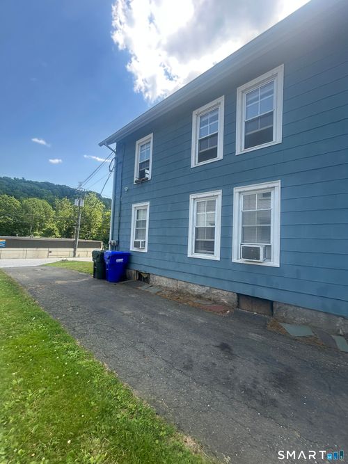 88 River St, Thomaston, CT, 06787-1731 | Card Image
