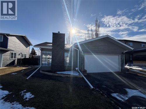 175 Allanbrooke Dr, Yorkton, SK, S3N3K1 | Card Image