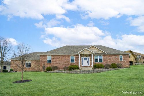 805 Creekview Ct, Bellefontaine, OH, 43311-2771 | Card Image