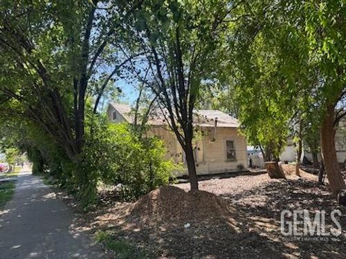 619 L St, Bakersfield, CA, 93304-2140 | Card Image