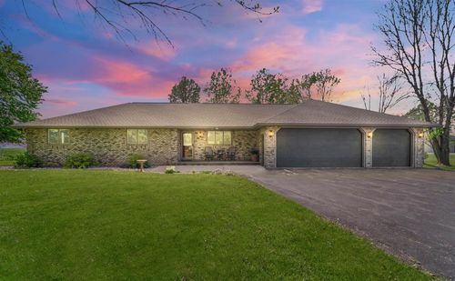 N3893 Vanden Bosch Road Road, FREEDOM, WI, 54130 | Card Image