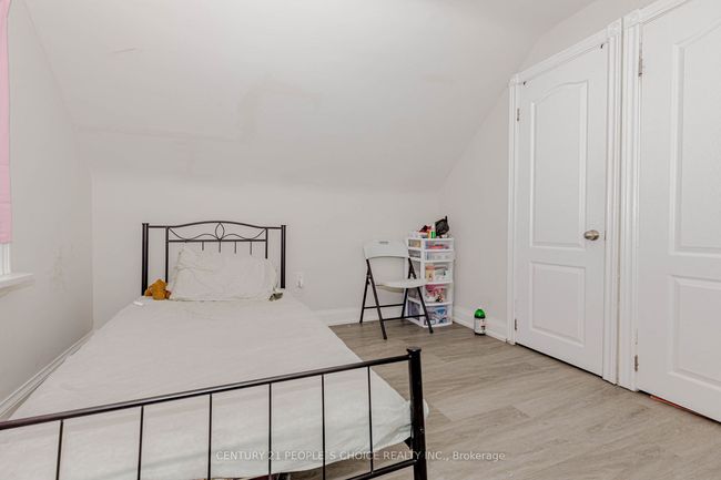 22 Rogers Rd, House other with 4 bedrooms, 2 bathrooms and 4 parking in Brampton ON | Image 33