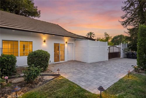 10327 Vanalden Ave, Porter Ranch, CA, 91326-3325 | Card Image