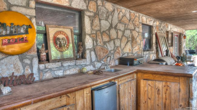 121 David Rankin Rd, House other with 3 bedrooms, 2 bathrooms and null parking in Leakey TX | Image 28