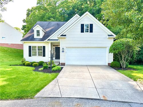 151 Cherry Hill Ct, New Castle, PA, 16105-9195 | Card Image