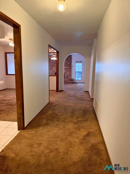1527 E Sanger St, Hobbs, NM, 88240-4750 | Card Image