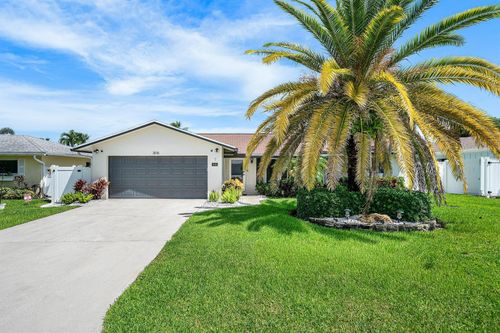 3616 Se 2nd St, Boynton Beach, FL, 33435-8614 | Card Image