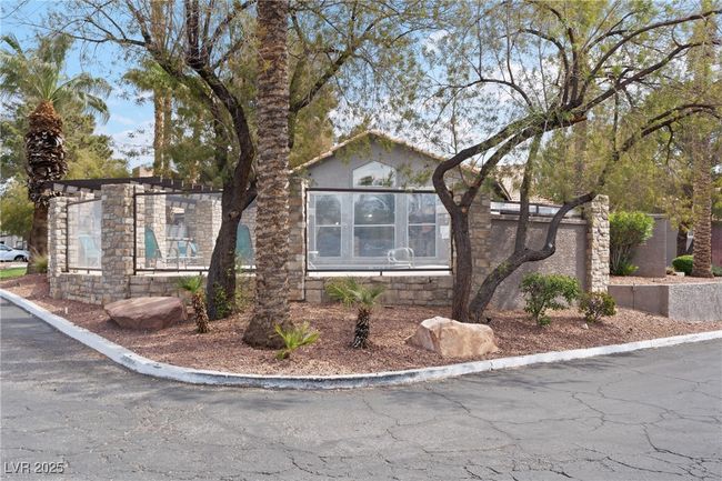 2061 - 2750 S Durango Dr, Condo with 3 bedrooms, 2 bathrooms and null parking in Las Vegas NV | Image 24