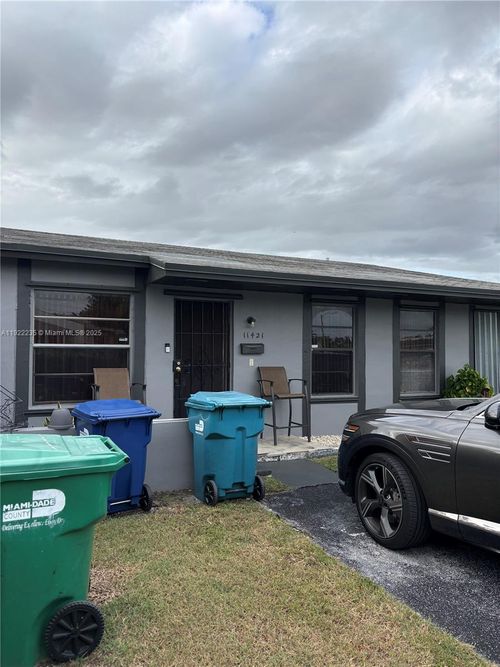 11421 Sw 150th Dr, Miami, FL, 33176-7416 | Card Image