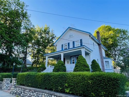 12 Parrott St, Cold Spring, NY, 10516-2102 | Card Image