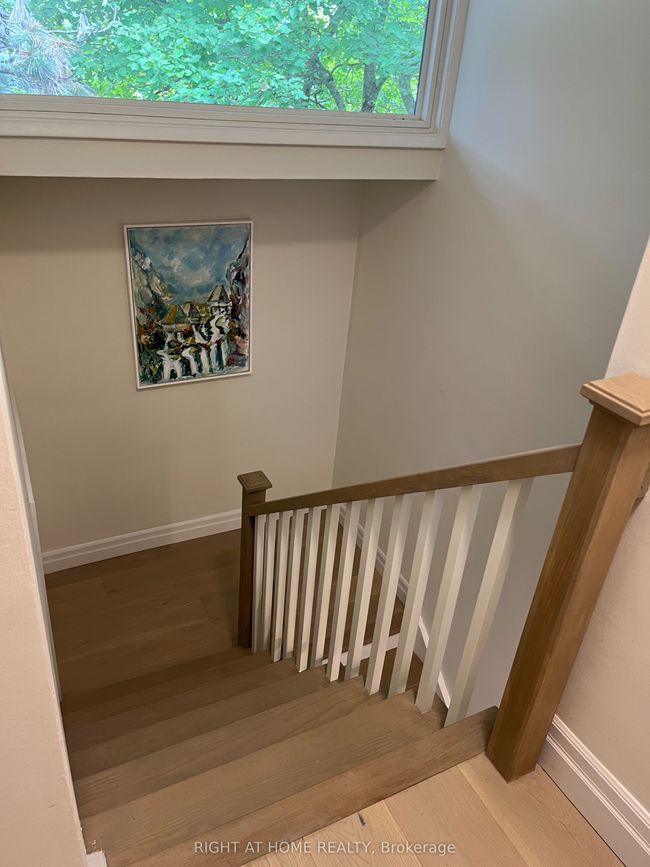 6 Broadpath Rd, Condo with 4 bedrooms, 2 bathrooms and 1 parking in North York ON | Image 8