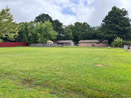 1214 Privett Park Dr, Lonoke, AR, 72086-3867 | Card Image