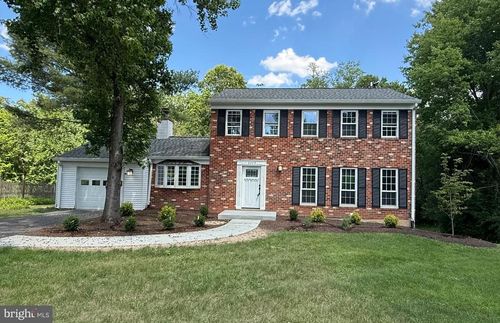 2329 Bedfordshire Cir, RESTON, VA, 20191-1604 | Card Image