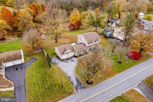 105 Hershey Rd, LITITZ, PA, 17543-9784 | Card Image